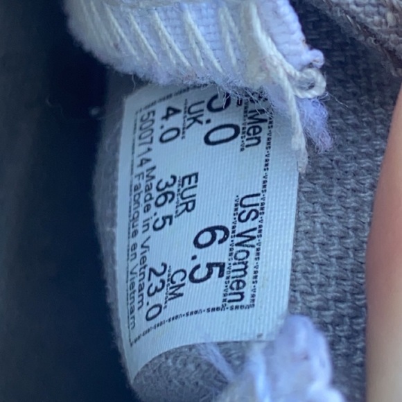 Light gray slip on vans - Picture 4 of 4